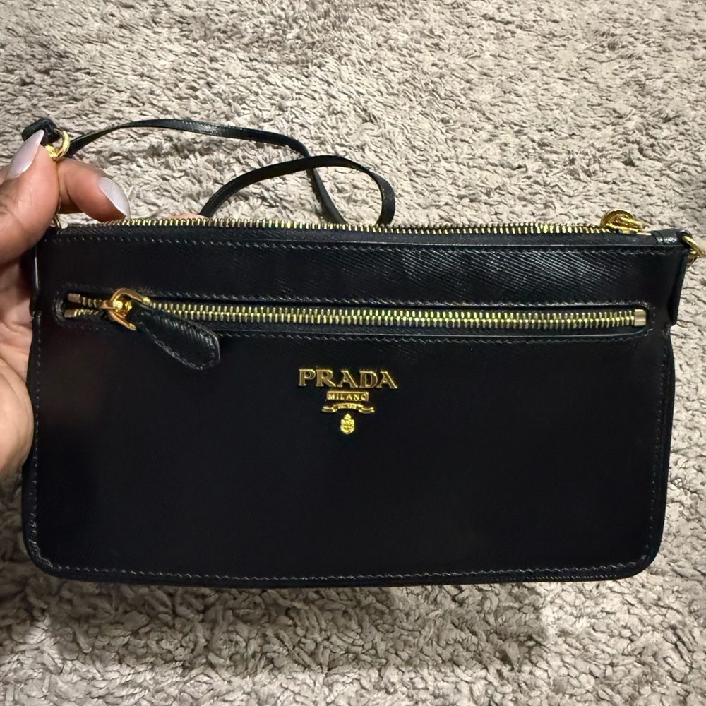 Preloved Prada Saffiano Pochette Black Leather Crossbody Bag - Picture 2 of 6